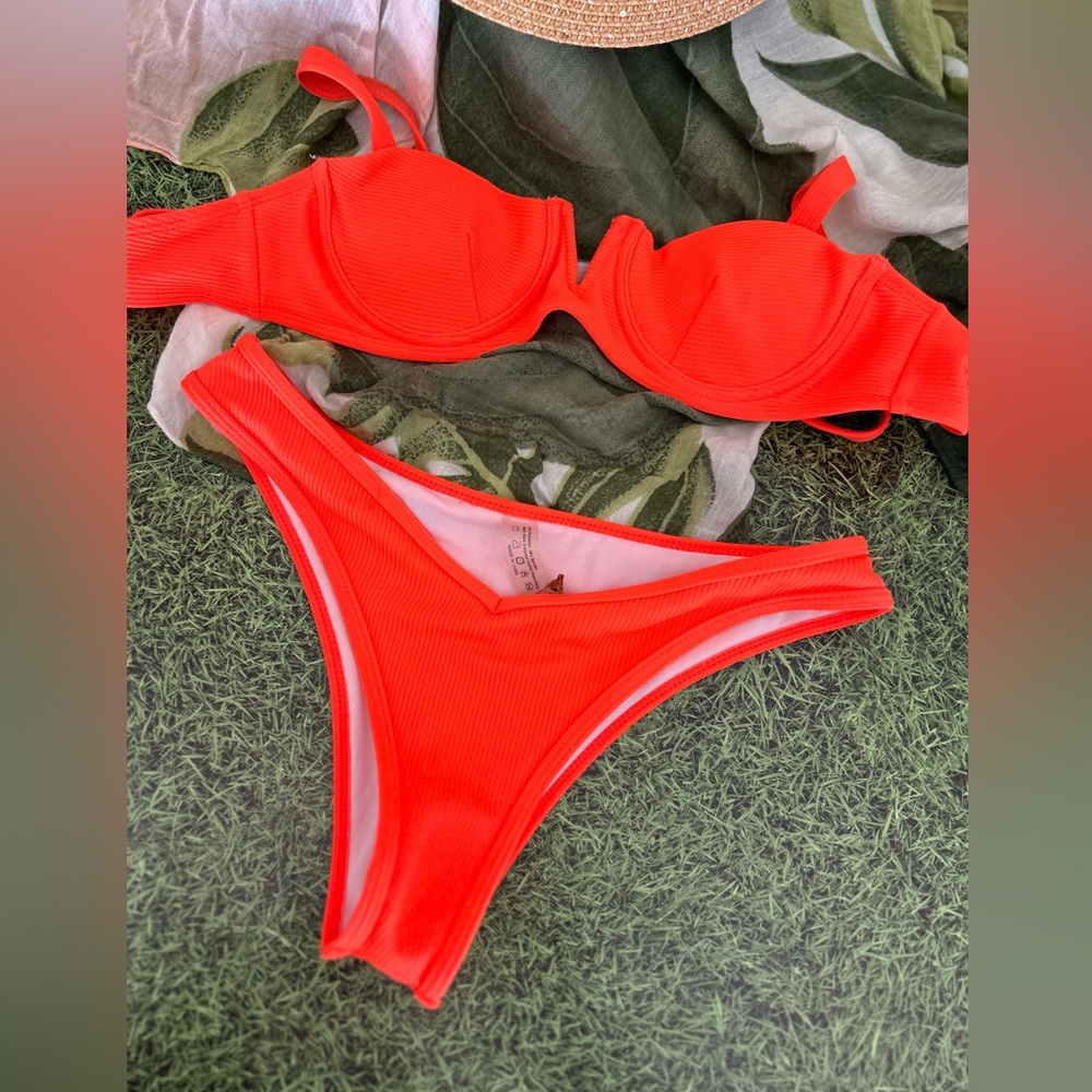 SHEIN Orange Rib V Wired Underwire High cut bikini swimsuit